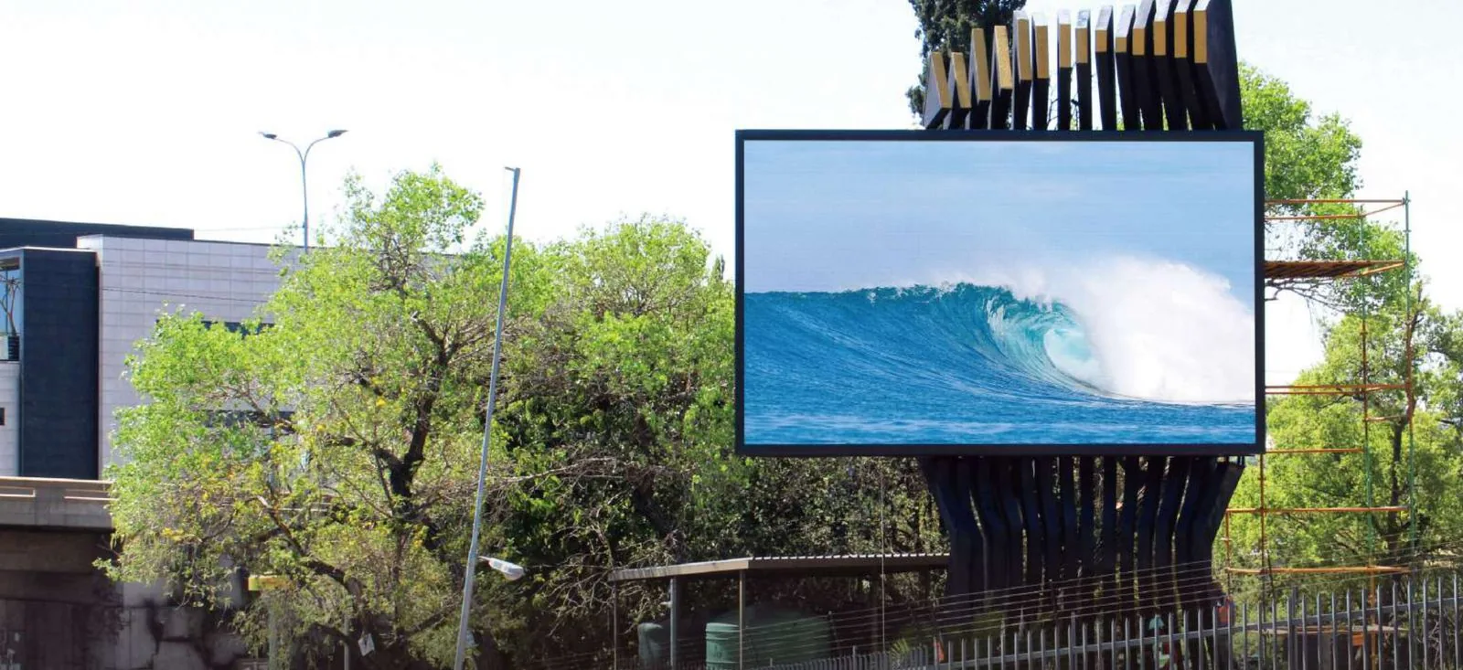 E4 Pro Outdoor LED Display for Hot Climates